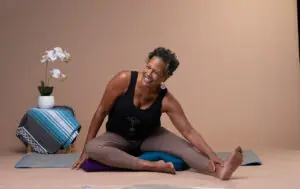 Julia Perkins, Studio Yogi